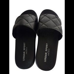 NWOT Urban Sport by J/Slides Sandals Black 6 + Tote bag